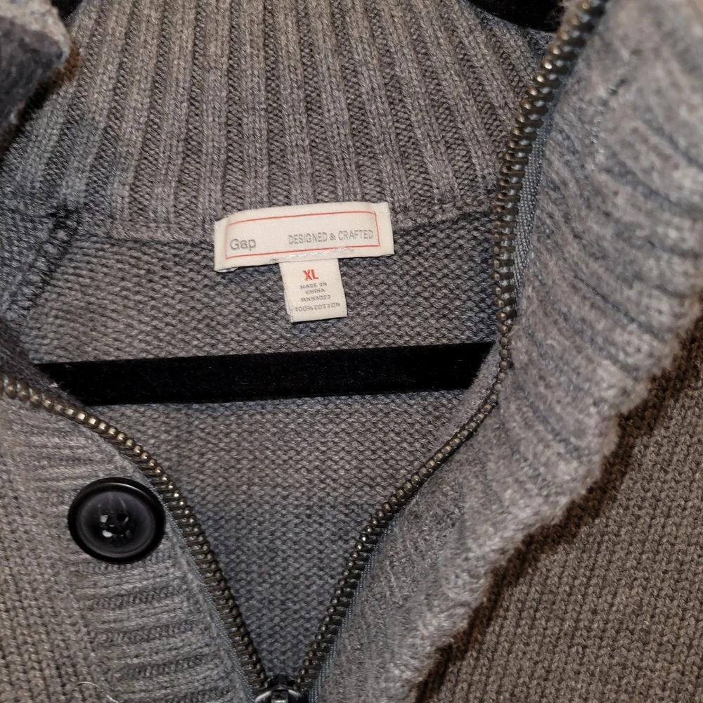 GAP Gray Men's Cardigan Sweater - Picture 3 of 6